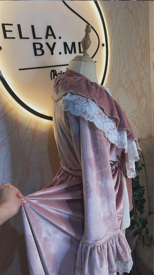 3 Pieces || avec peignoir long//   بيجامة ابيض بسروال و بنوار وردي طويل