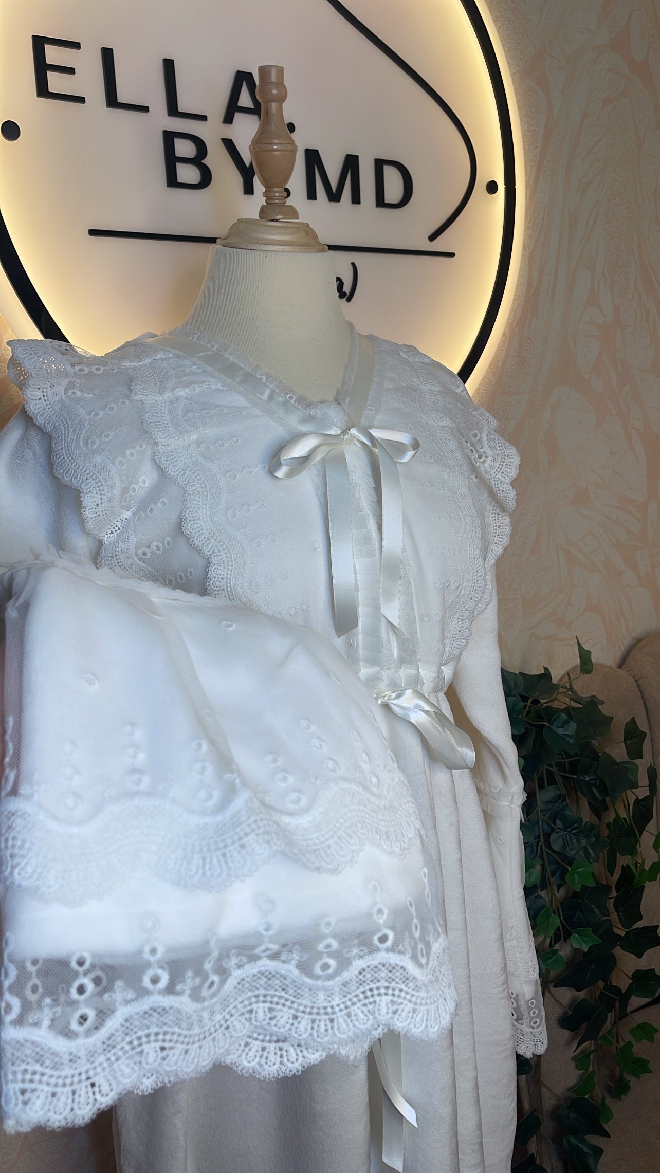 كسوة ابيض شتوية ناعمة بدونتيل متميز||Robe Pyjama blanche chic et élégante