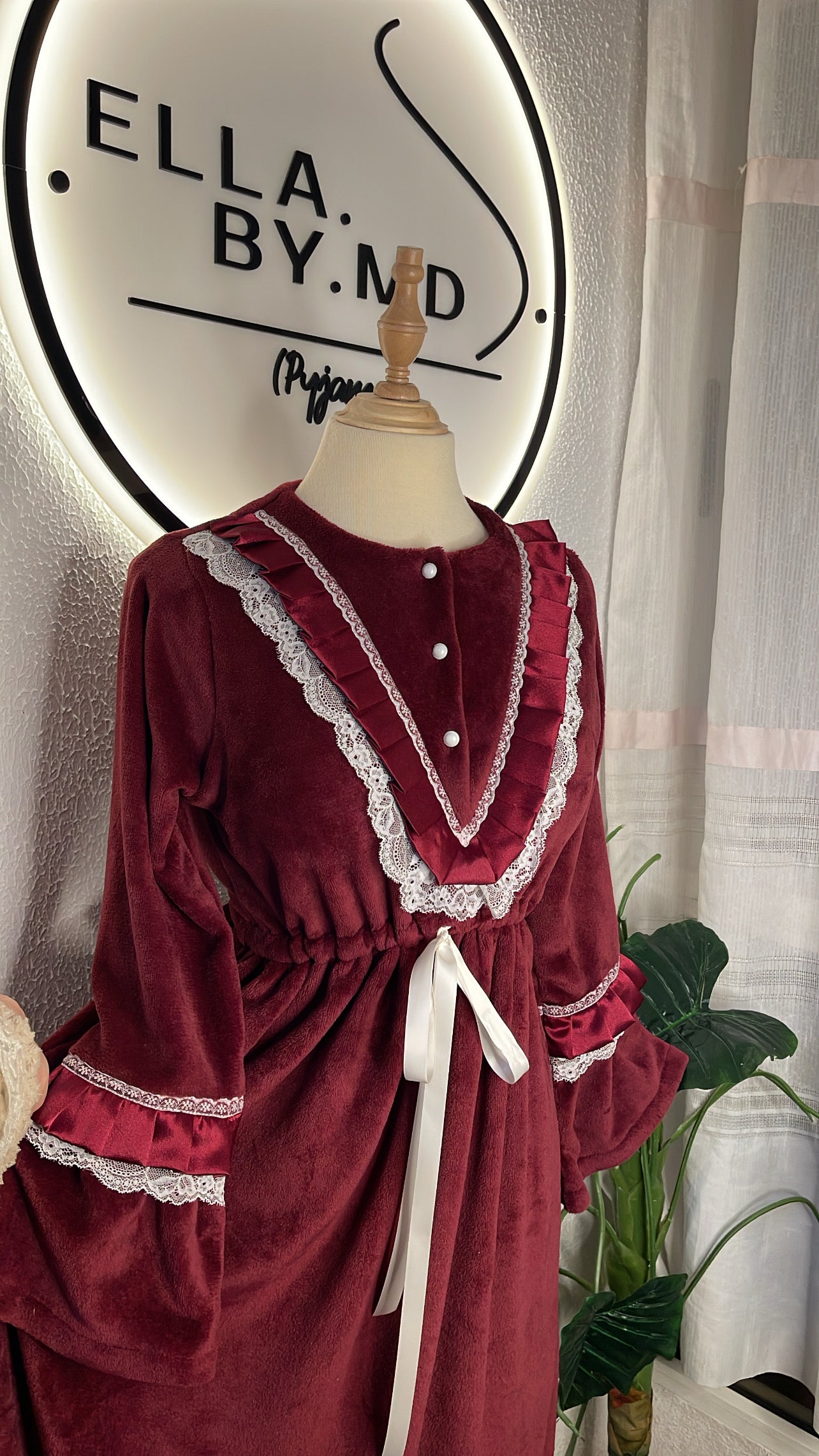 Robe Pyjama Bordeaux Élégante  كسوة شتوية بتفاصيل انيقة