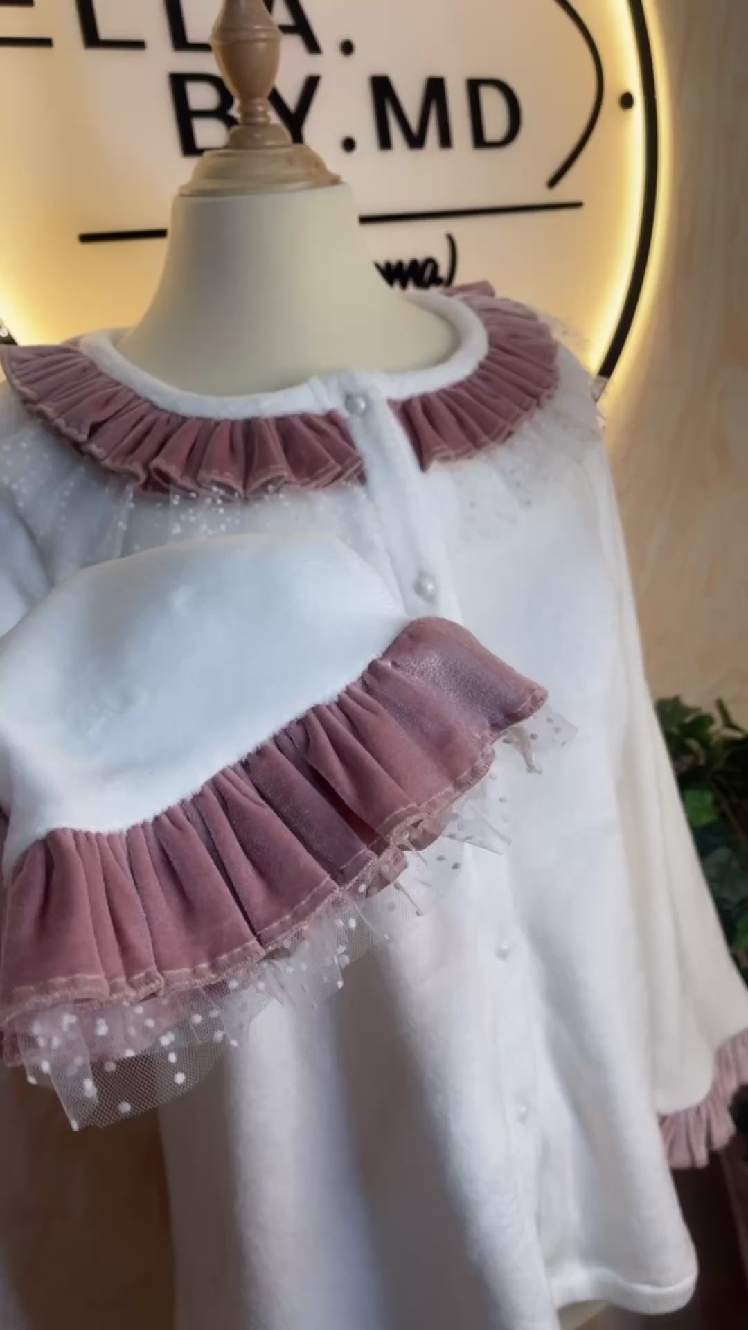 3 Pieces || avec peignoir long//   بيجامة ابيض بسروال و بنوار وردي طويل